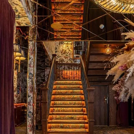 Hotel Charmante Skostredet