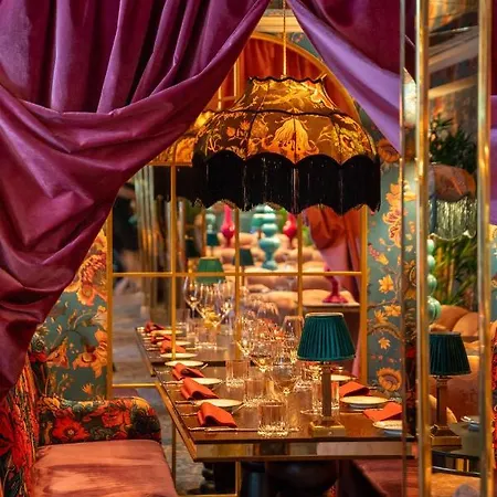 Charmante Skostredet Hotel 5*