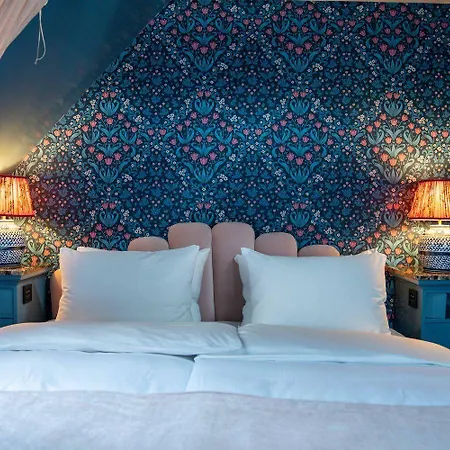 Charmante Skostredet Hotell