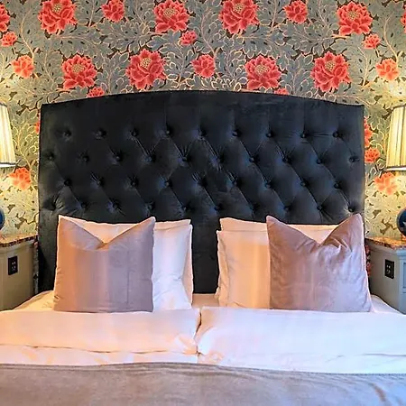 Charmante Skostredet 5* Берген