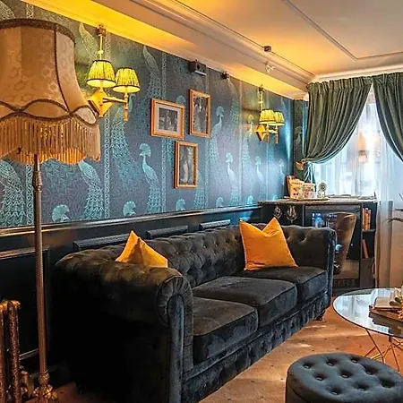 Отель Charmante Skostredet 5*
