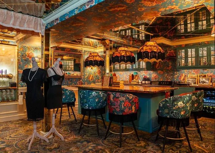 Otel Charmante Skostredet