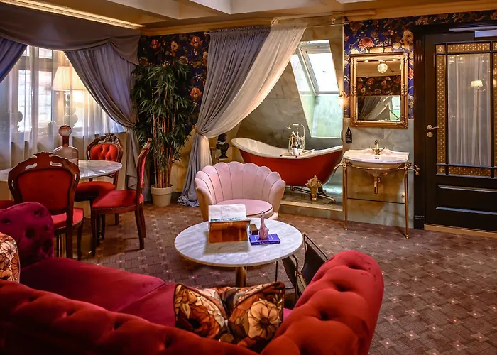 Otel Charmante Skostredet