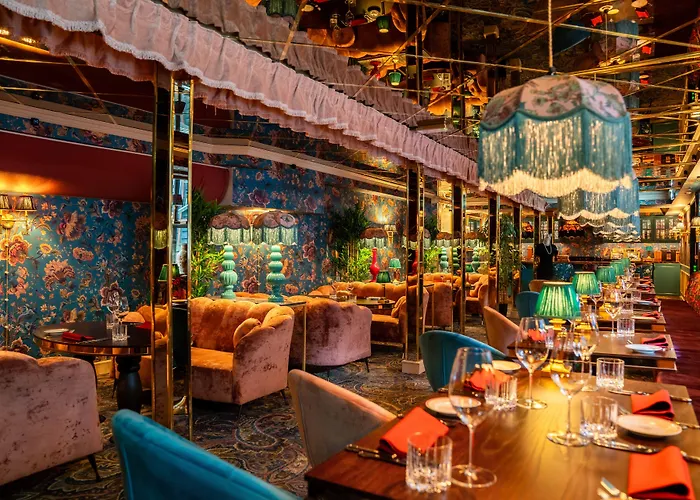 Charmante Skostredet Hotel 5*