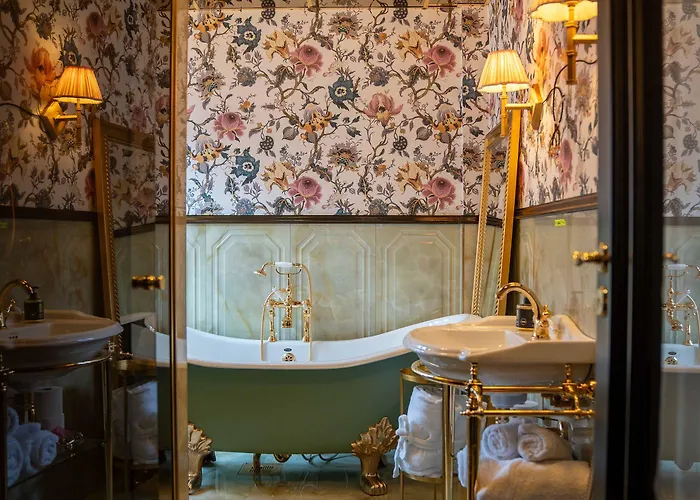 Otel Charmante Skostredet