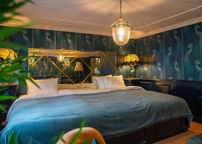 Otel Charmante Skostredet