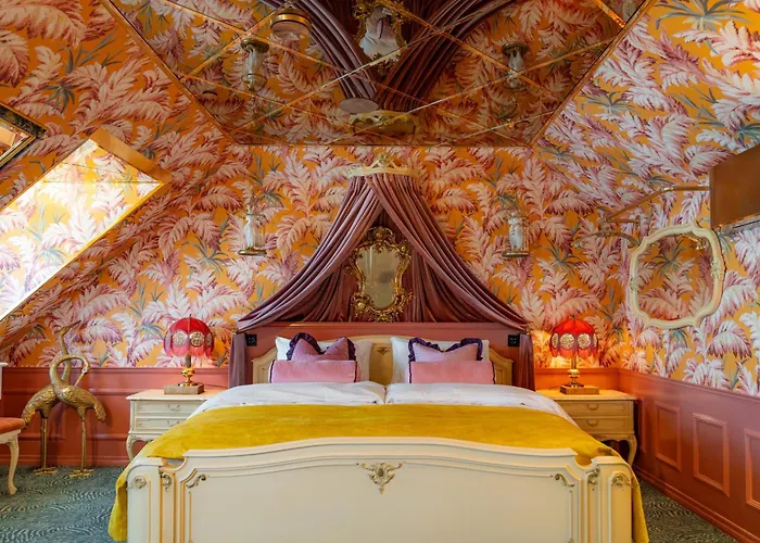 Otel Charmante Skostredet